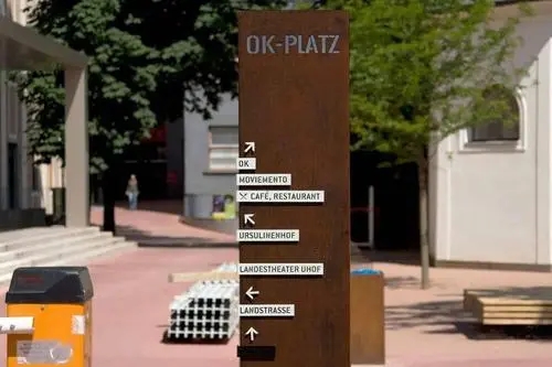 成都广告制作公司浅析学校导视系统标识牌的樱桃视频APP免费下载思路